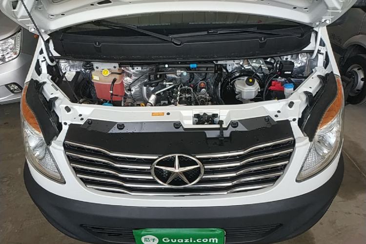 Used JAC Group Sunray 2023 2.0T 5-Series Express Version 6/7 Seats HFC4DB3-2E4 Engine Bay