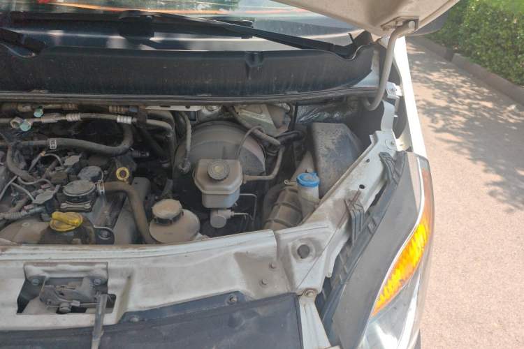 Used JAC Group Sunray  Engine Bay Left
