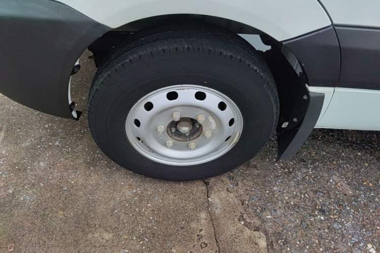 Used JAC Group Sunray 2023 2.0T 5-Series Express Version 6/7 Seats D20TCIF1 Left Front Wheel Hub