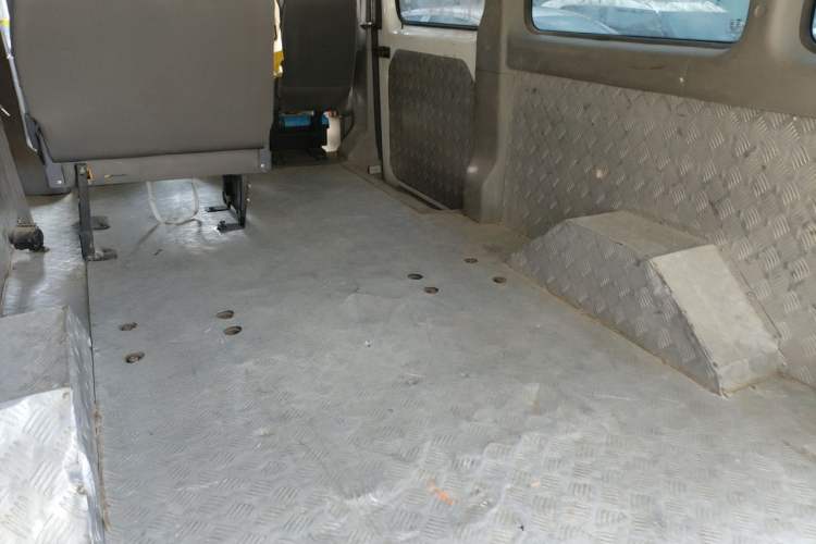 Used JAC Group Sunray 2023 2.0T 5-Series Express Version 6/7 Seats HFC4DB3-2E4 Left Rear Seat