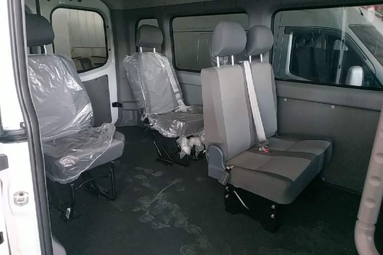 Used JAC Group Sunray 2023 2.0T 5-Series Express Version 6/7 Seats HFC4DB3-2E4 Left Rear Seat