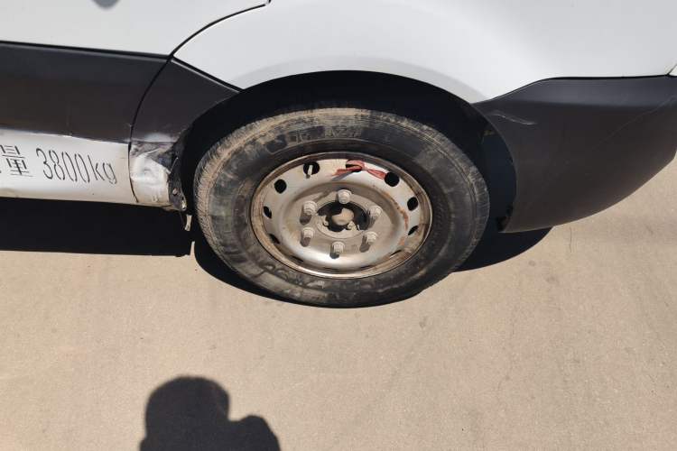 Used JAC Group Sunray 2023 2.0T 5-Series Logistics Version 3-Seater D20TCIF1 Right Front Wheel Hub