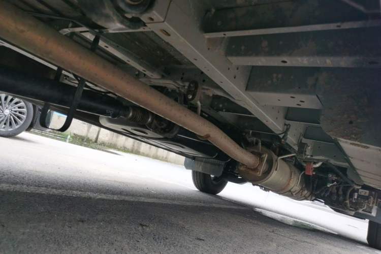 Used JAC Group Sunray 2024 2.5T 5-Series Express Version Single Tire 5/6/7 Seater Chassis Rear Right