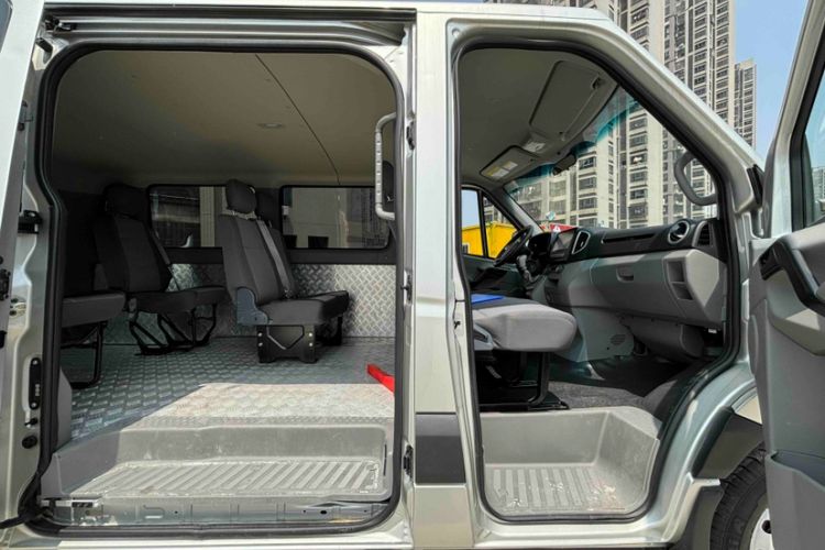 Used JAC Group Sunray 2024 2.0T Comfort Edition Single-Tyre Low-Roof Van with 5/6/7 Seating Configurations Exterior 1