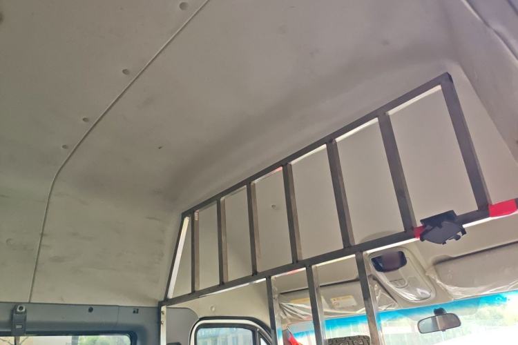 Used JAC Group Sunray 2024 2.0T Long-Wheelbase Express with Dual Tires High Roof—5/6/7-Seater Headliner
