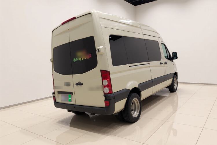 Used JAC Group Sunray 2024 2.5T 5-Series Express Version with Dual Tires Available in 5/6/7-Seater Configurations Rear Right 45 Deg