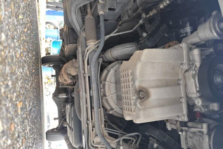 Used JAC Group Sunray 2024 2.0T Manual Mid-Roof Comfort Edition 5/6/7/9-Seater Chassis Front