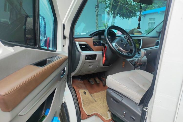 Used JAC Group Sunray 2024 2.5T Long-Wheelbase Express Dual-Tire High-Roof 5/6/7-Seater Driver Seat