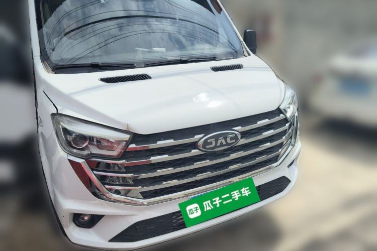 Used JAC Group Sunray 2024 2.5T 5-Series Express Version with Dual Tires Available in 5/6/7-Seater Configurations Front Right 45 Deg