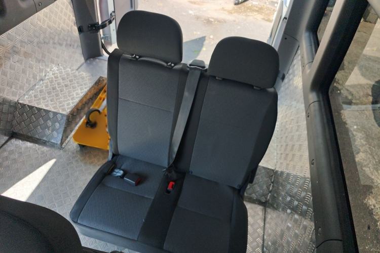 Used JAC Group Sunray 2024 2.5T Long-Wheelbase Express Dual-Tire High-Roof 5/6/7-Seater Interior 4
