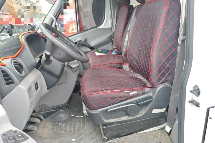 Used JAC Group Sunray 2024 2.0T Manual Mid-Roof Comfort Edition 5/6/7/9-Seater Left Front Seat