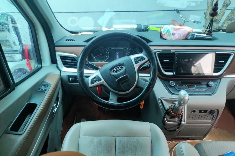 Used JAC Group Sunray 2024 2.5T Long-Wheelbase Express Dual-Tire High-Roof 5/6/7-Seater Steering Wheel