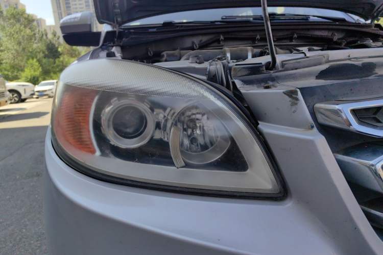 Used JAC Group T6 2015 2.8T Diesel New-Edge HFC4DA1-2C Right Front Headlight