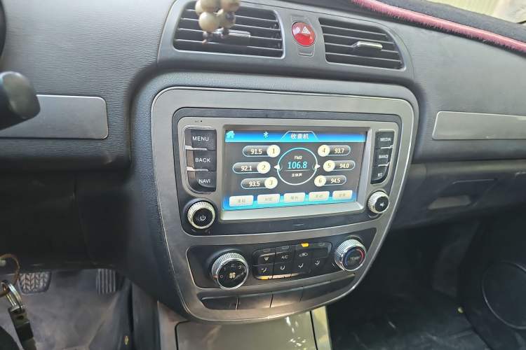 Used JAC Group T6 2015 2.8T Diesel New-Edge HFC4DA1-2C Audio And AC Panel
