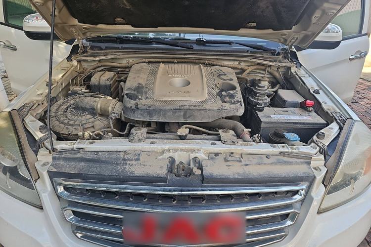 Used JAC Group T6 2015 2.8T Diesel New-Edge HFC4DA1-2C Engine Bay