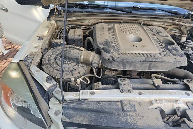 Used JAC Group T6 2015 2.8T Diesel New-Edge HFC4DA1-2C Engine Bay Right