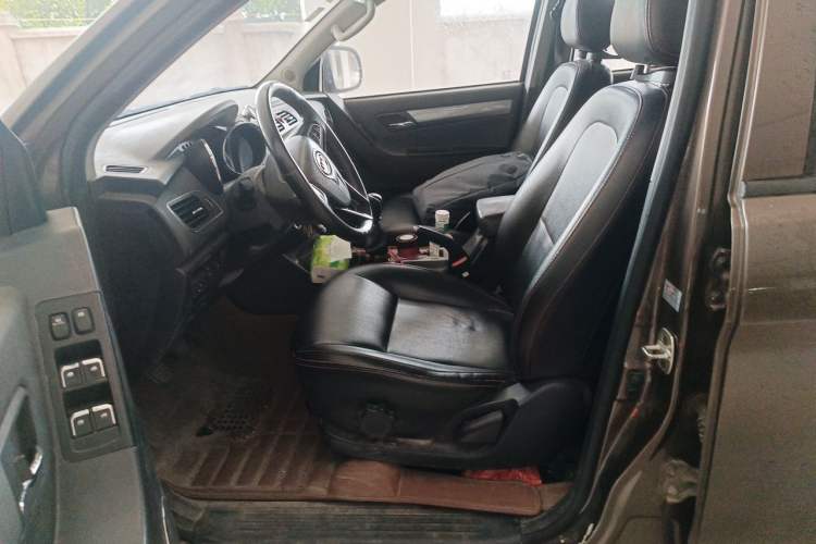 Used JAC Group T6 2016 2.8T Diesel Creator Edition Comfort Version HFC4DA1-2C Left Front Seat