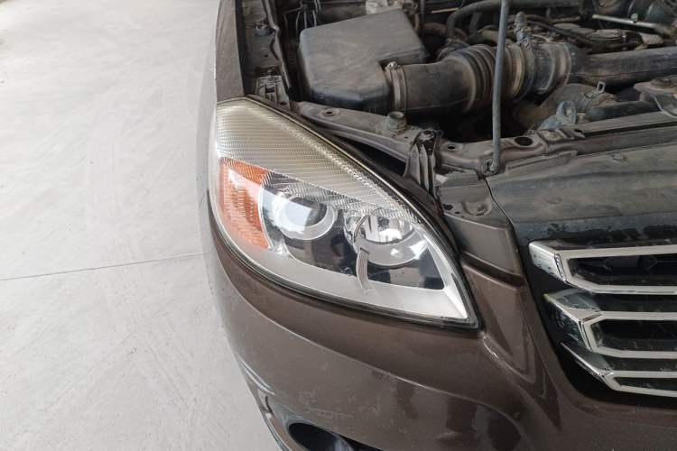 Used JAC Group T6 2016 2.8T Diesel Creator Edition Comfort Version HFC4DA1-2C Right Front Headlight