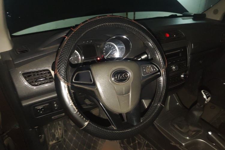 Used JAC Group T6 2016 2.8T Diesel Creator Edition Comfort Long-Wheelbase HFC4DA1-2C Steering Wheel