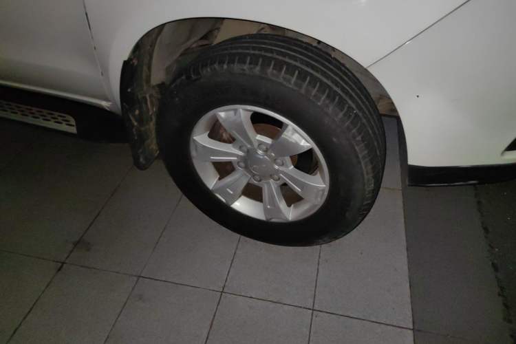 Used JAC Group T6 2016 2.8T Diesel Creator Edition Comfort Long-Wheelbase HFC4DA1-2C Right Front Wheel Hub