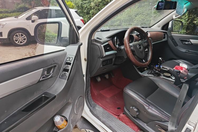 Used JAC Group T6 2017 2.0T Diesel China V Elite Version Long Wheelbase HFC4DB2-1D1 Driver Seat