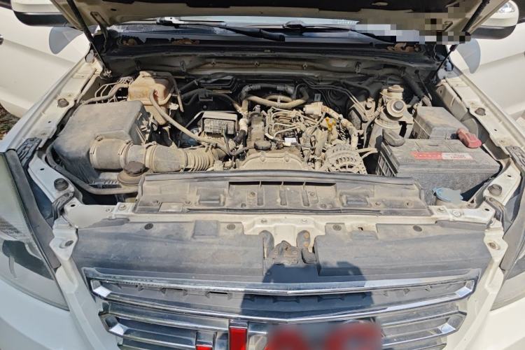 Used JAC Group T6 2017 2.0T Diesel China V Elite Version Long Wheelbase HFC4DB2-1D1 Engine Bay