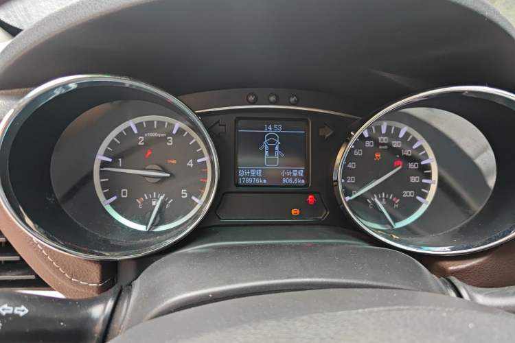 Used JAC Group T6 2017 2.0T Diesel China V Elite Version Long Wheelbase HFC4DB2-1D1 Instrument Cluster
