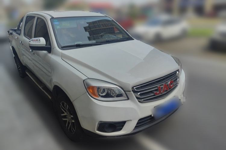 Used JAC Group T6 2018 2.0T Diesel China V-Regulation Four-Wheel Drive Comfort Version Long Wheelbase HFC4DB2-1D1 Front Right 45 Deg