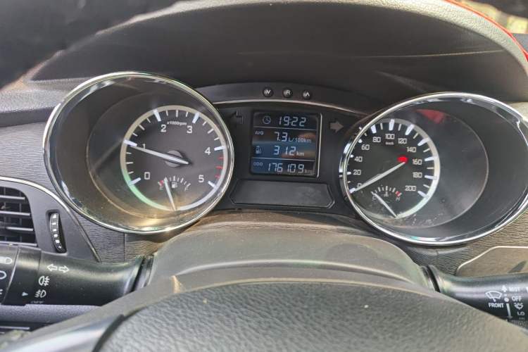 Used JAC Group T6 2018 2.0T Diesel China V Creator Edition Luxury Long-Wheelbase HFC4DB2-1D1 Instrument Cluster