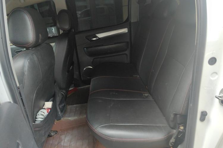 Used JAC Group T6 2018 2.0T Diesel China V-Regulation Four-Wheel Drive Comfort Version Long Wheelbase HFC4DB2-1D1 Left Rear Seat