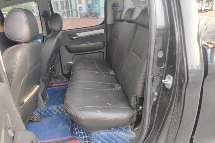 Used JAC Group T6 2020 2.0T Diesel Two-Wheel-Drive Elite Version Long Wheelbase China VI Emission Standard HFC4DB2-2E Left Rear Seat