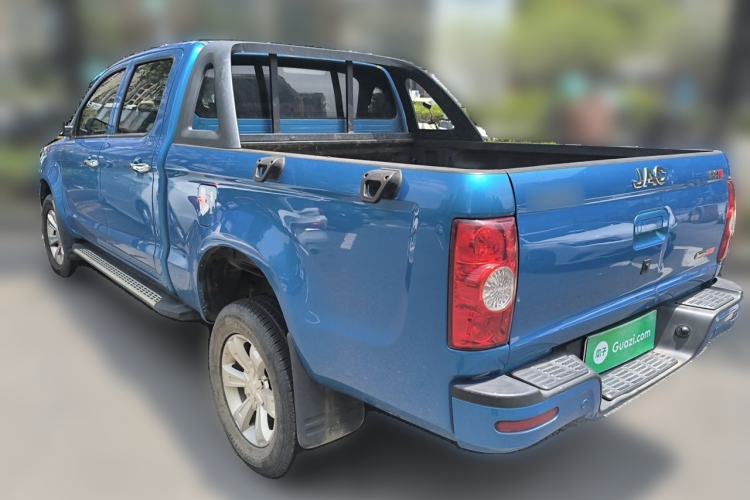 Used JAC Group T6 2020 2.0T Diesel Two-Wheel-Drive Elite Version Long Wheelbase China VI Emission Standard HFC4DB2-2E Exterior 3