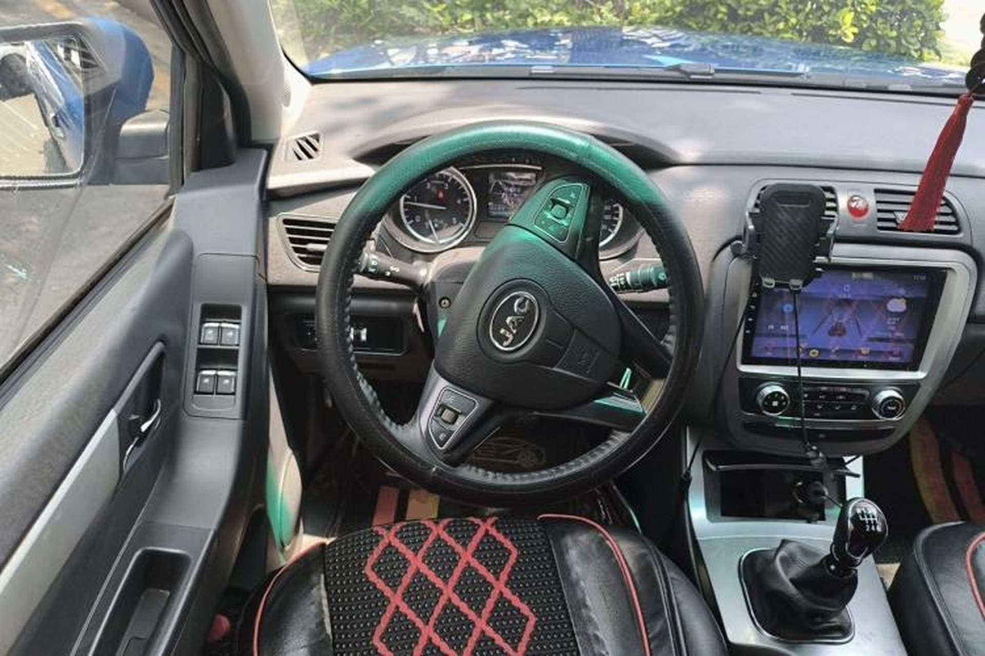 Used JAC Group T6 2020 2.0T Diesel Two-Wheel-Drive Elite Version Long Wheelbase China VI Emission Standard HFC4DB2-2E Steering Wheel