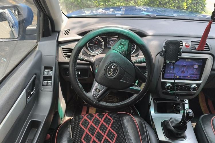 Used JAC Group T6 2020 2.0T Diesel Two-Wheel-Drive Elite Version Long Wheelbase China VI Emission Standard HFC4DB2-2E Steering Wheel