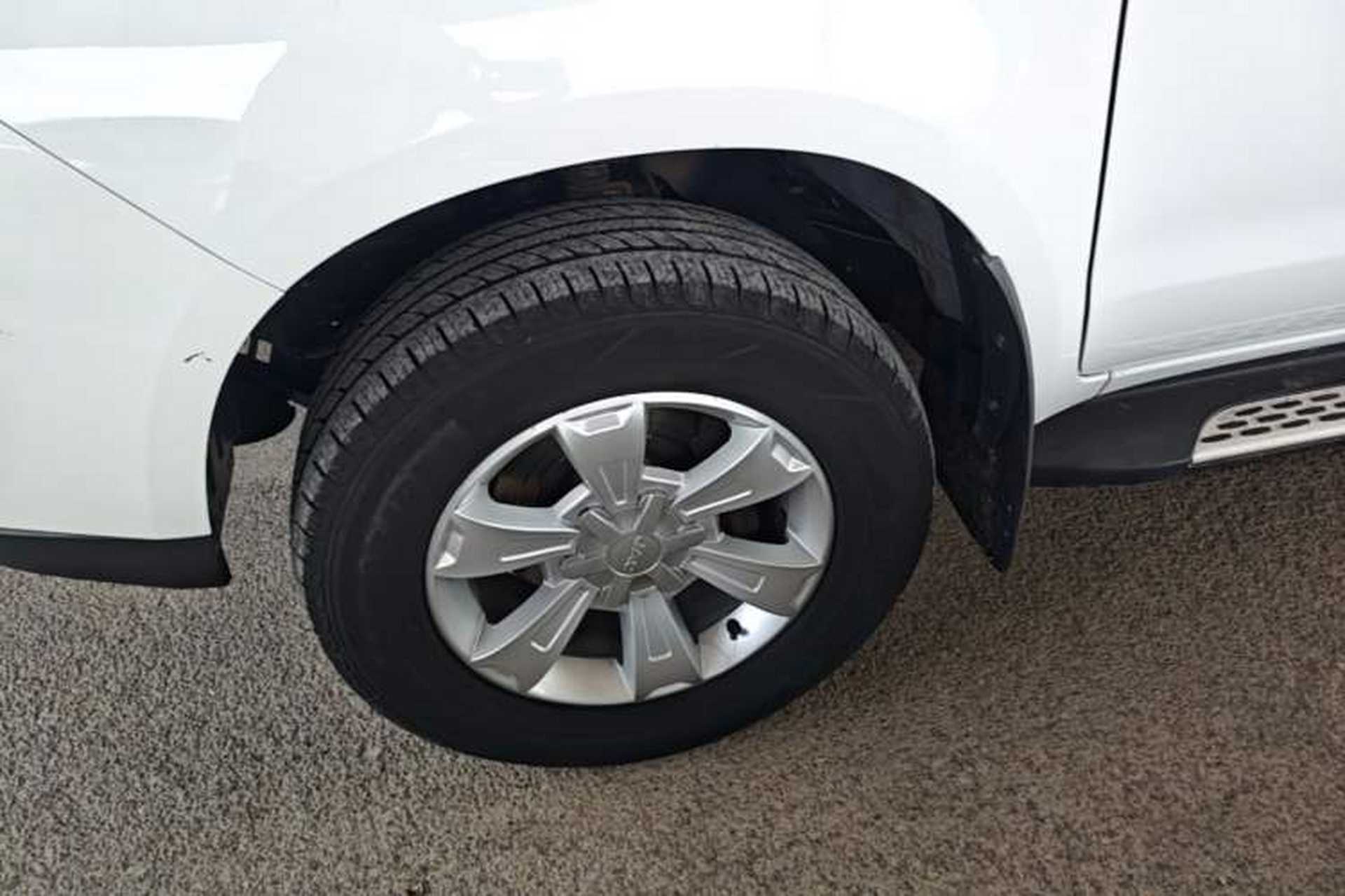 Used JAC Group T6 2020 2.0T Diesel Two-Wheel-Drive Elite Version Long Wheelbase China VI Emission Standard HFC4DB2-2E Exterior 4