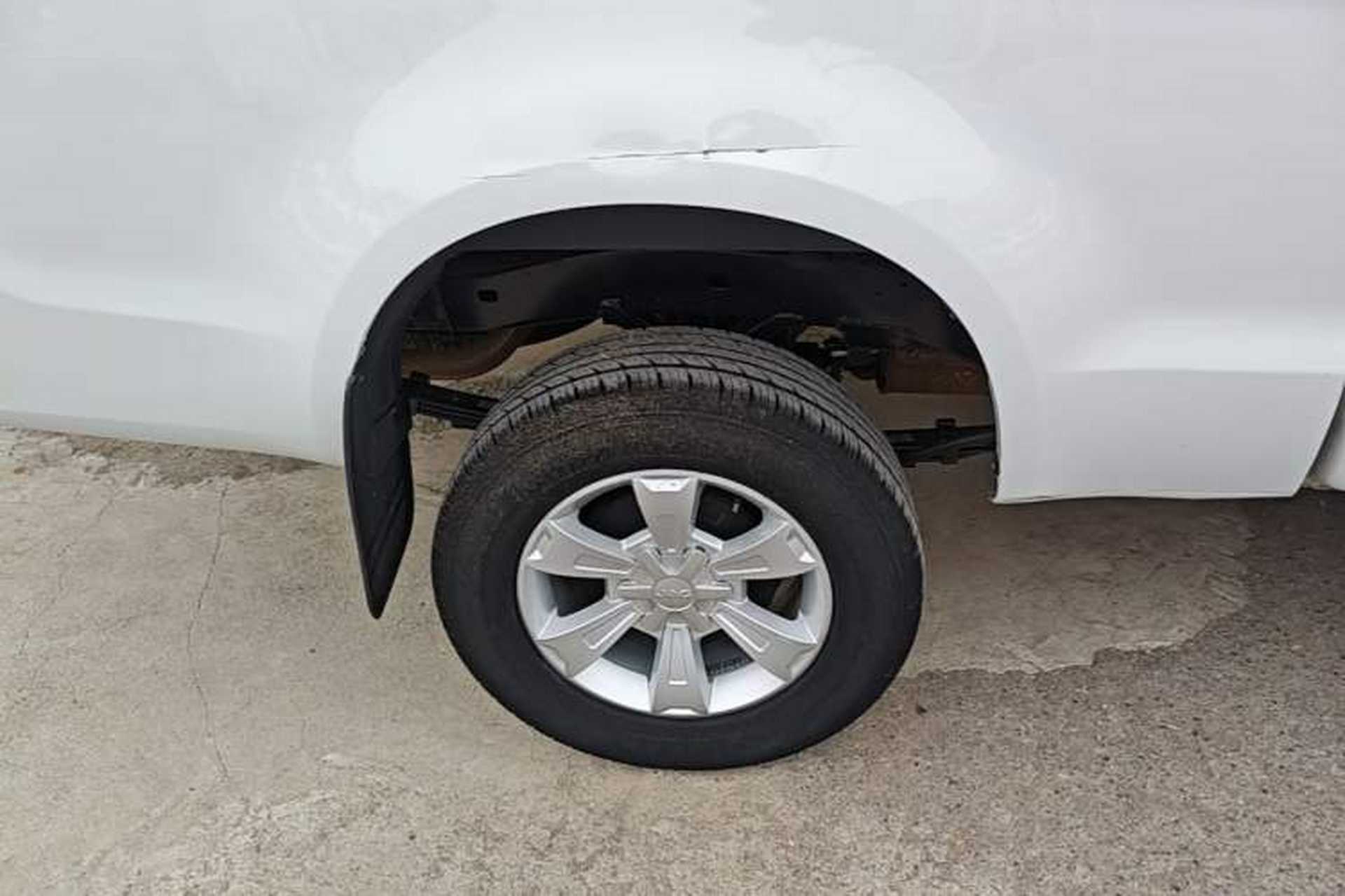 Used JAC Group T6 2020 2.0T Diesel Two-Wheel-Drive Elite Version Long Wheelbase China VI Emission Standard HFC4DB2-2E Exterior 5