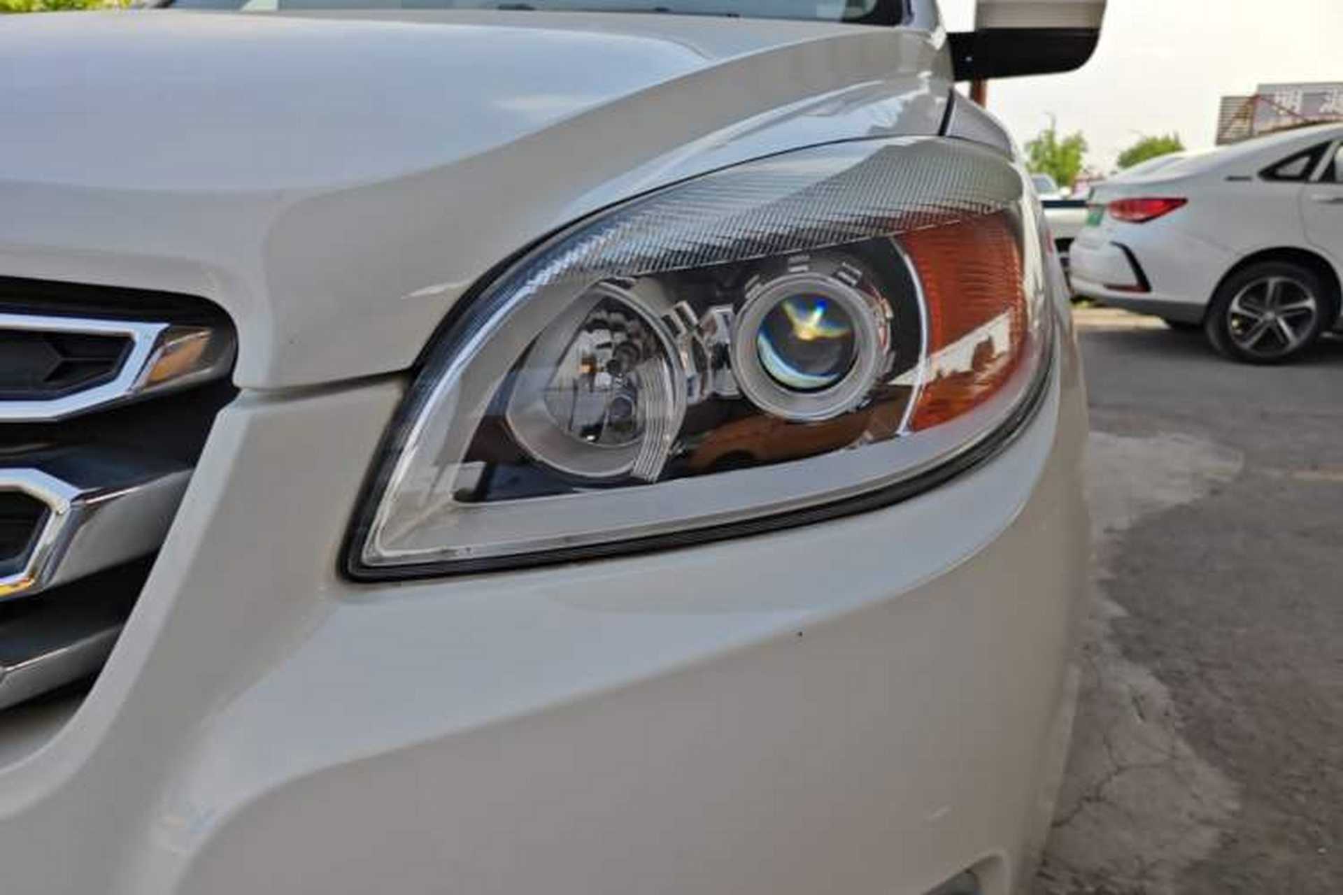 Used JAC Group T6 2020 2.0T Diesel Two-Wheel-Drive Elite Version Long Wheelbase China VI Emission Standard HFC4DB2-2E Left Front Headlight