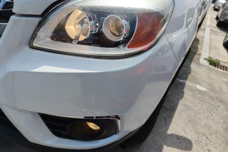 Used JAC Group T6 2020 2.0T Diesel Two-Wheel-Drive Elite Version Long Wheelbase China VI Emission Standard HFC4DB2-2E Left Front Headlight