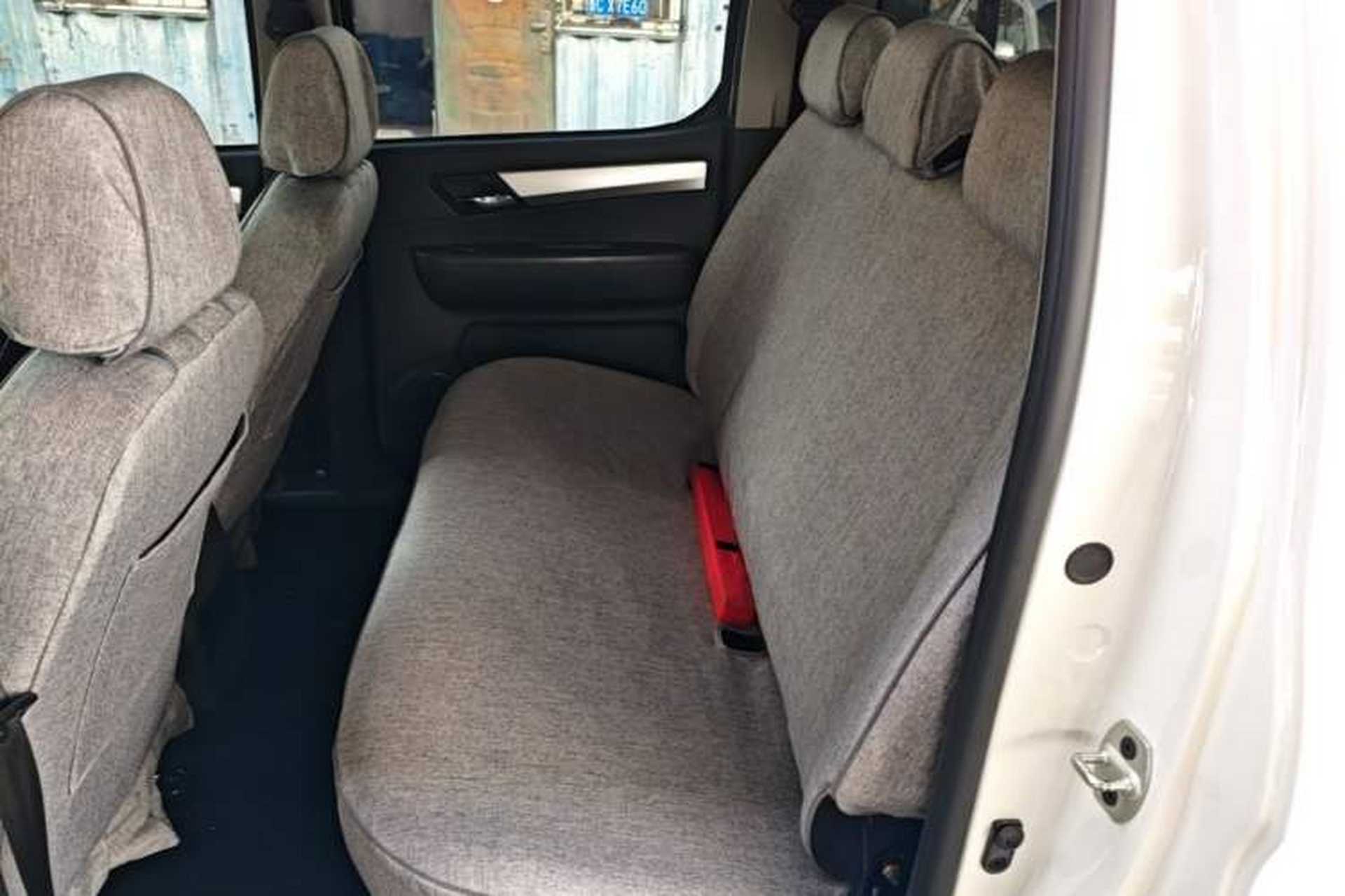 Used JAC Group T6 2020 2.0T Diesel Two-Wheel-Drive Elite Version Long Wheelbase China VI Emission Standard HFC4DB2-2E Left Rear Seat