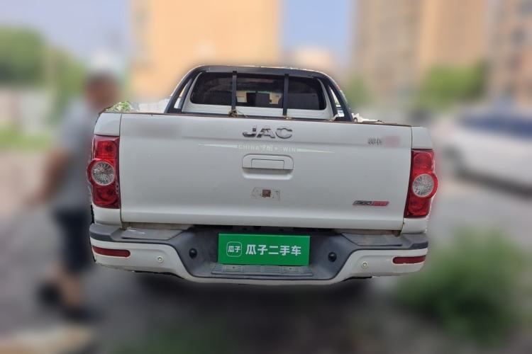 Used JAC Group T6 2020 2.0T Diesel Two-Wheel-Drive Elite Version Long Wheelbase China VI Emission Standard HFC4DB2-2E Rear