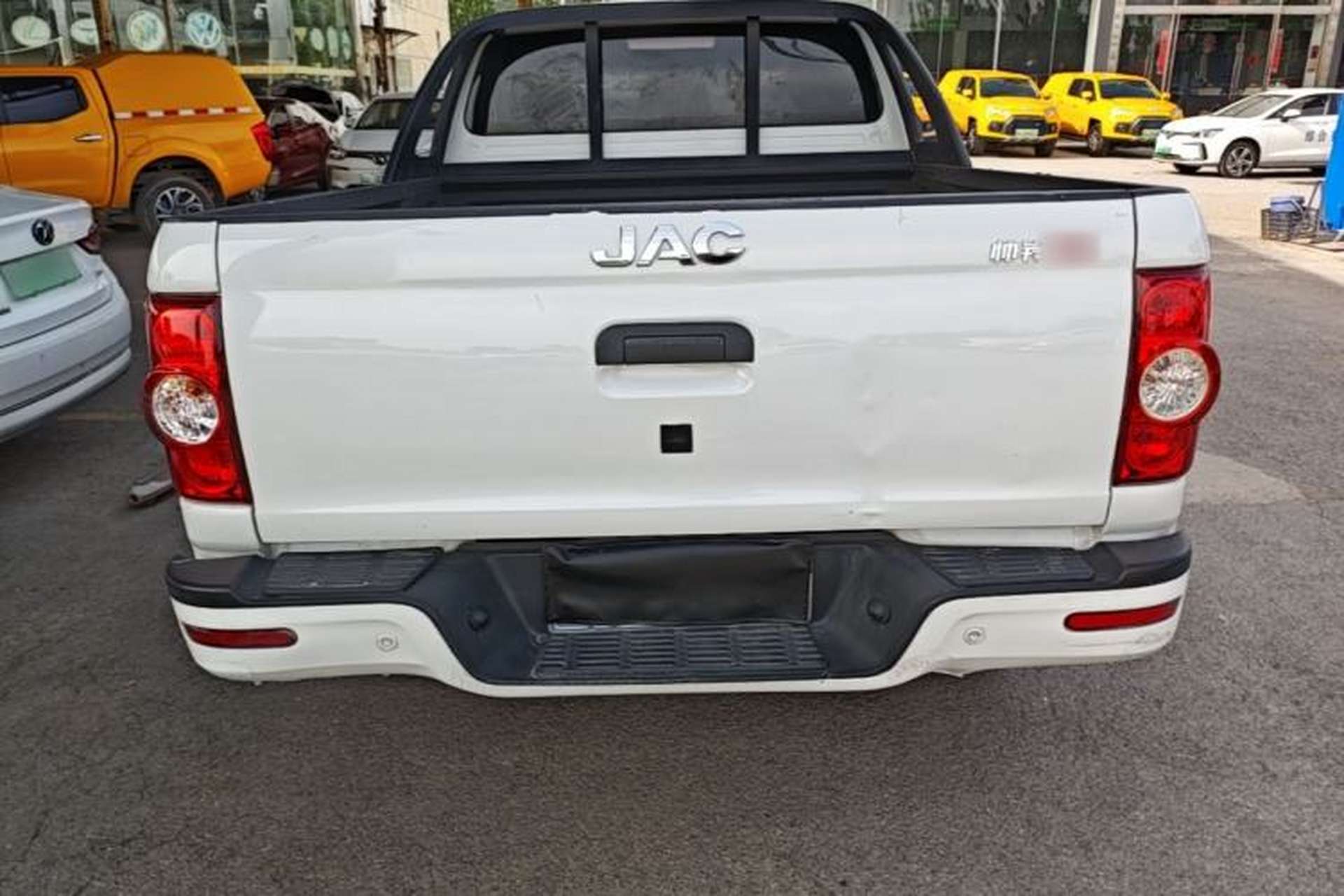 Used JAC Group T6 2020 2.0T Diesel Two-Wheel-Drive Elite Version Long Wheelbase China VI Emission Standard HFC4DB2-2E Rear
