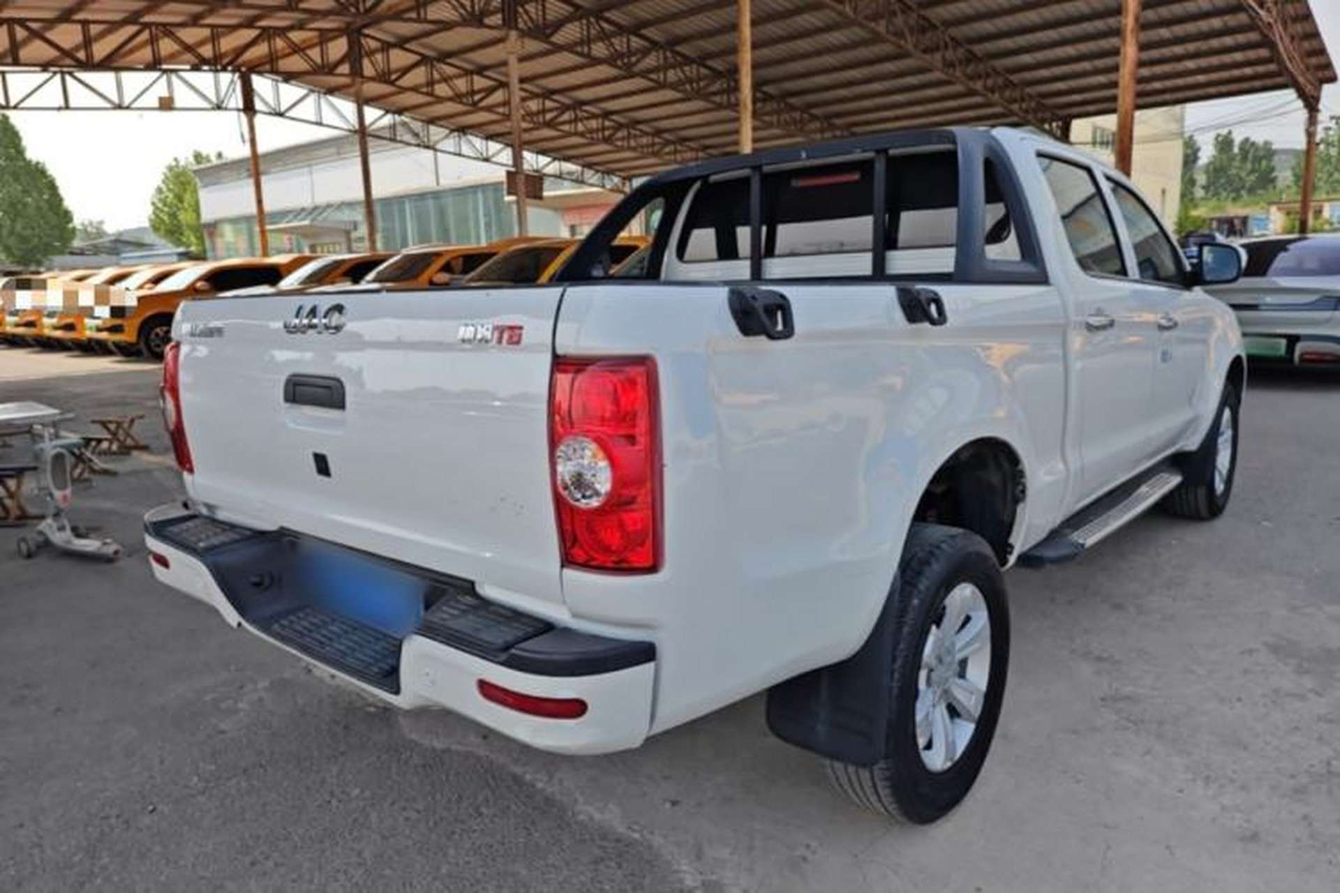 Used JAC Group T6 2020 2.0T Diesel Two-Wheel-Drive Elite Version Long Wheelbase China VI Emission Standard HFC4DB2-2E Rear Right 45 Deg