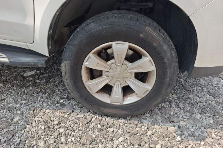 Used JAC Group T6 2020 2.0T Diesel Two-Wheel-Drive Elite Version Long Wheelbase China VI Emission Standard HFC4DB2-2E Right Front Wheel Hub