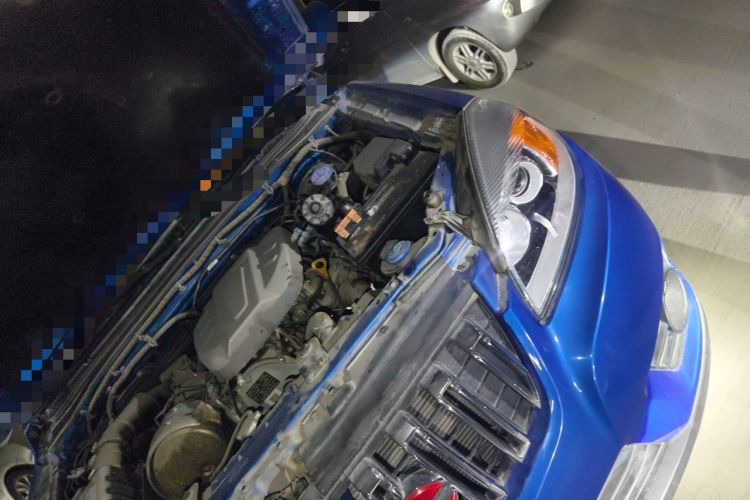 Used JAC Group T6 2022 2.0T Diesel Two-Wheel Drive Engineering Version with Long Wheelbase Engine Bay Left