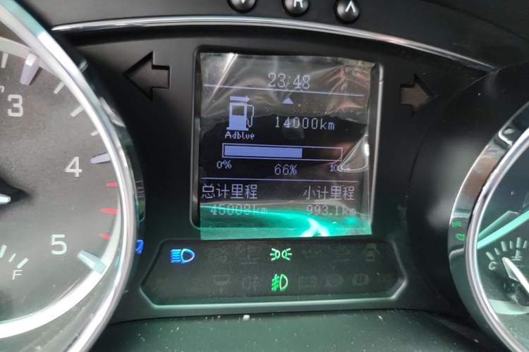 Used JAC Group T6 2022 2.0T Diesel Two-Wheel Drive Engineering Version with Long Wheelbase Instrument Cluster