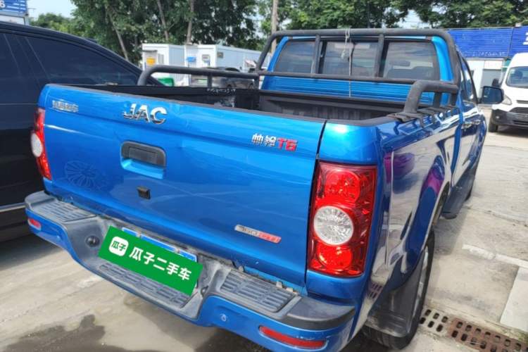 Used JAC Group T6 2022 2.0T Diesel Two-Wheel Drive Engineering Version with Long Wheelbase Rear Right 45 Deg