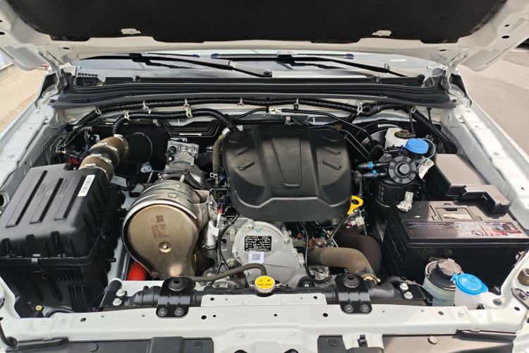 Used JAC Group T6 2022 2.0T Diesel Two-Wheel Drive Engineering Version with Long Wheelbase Engine Bay