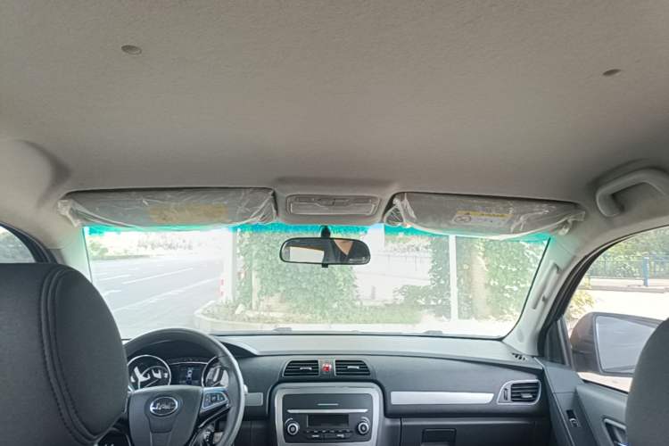 Used JAC Group T6 2022 2.0T Diesel Two-Wheel Drive Engineering Version with Long Wheelbase Headliner