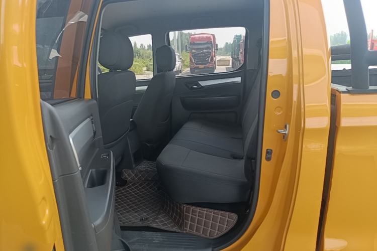 Used JAC Group T6 2022 2.0T Diesel Two-Wheel Drive Engineering Version with Long Wheelbase Left Rear Seat