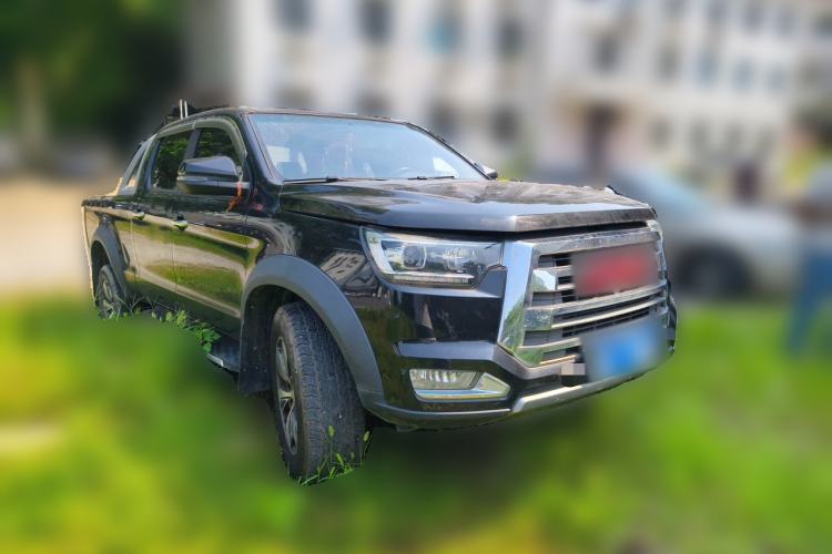Used JAC Group T8 2018 2.0T Diesel Two-Wheel Drive Prestige Version Big Double HFC4DB2-1D1 Front Right 45 Deg
